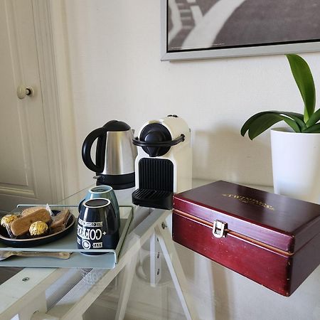 Bed and Breakfast La Fee Des Eaux Vernaison Exterior foto