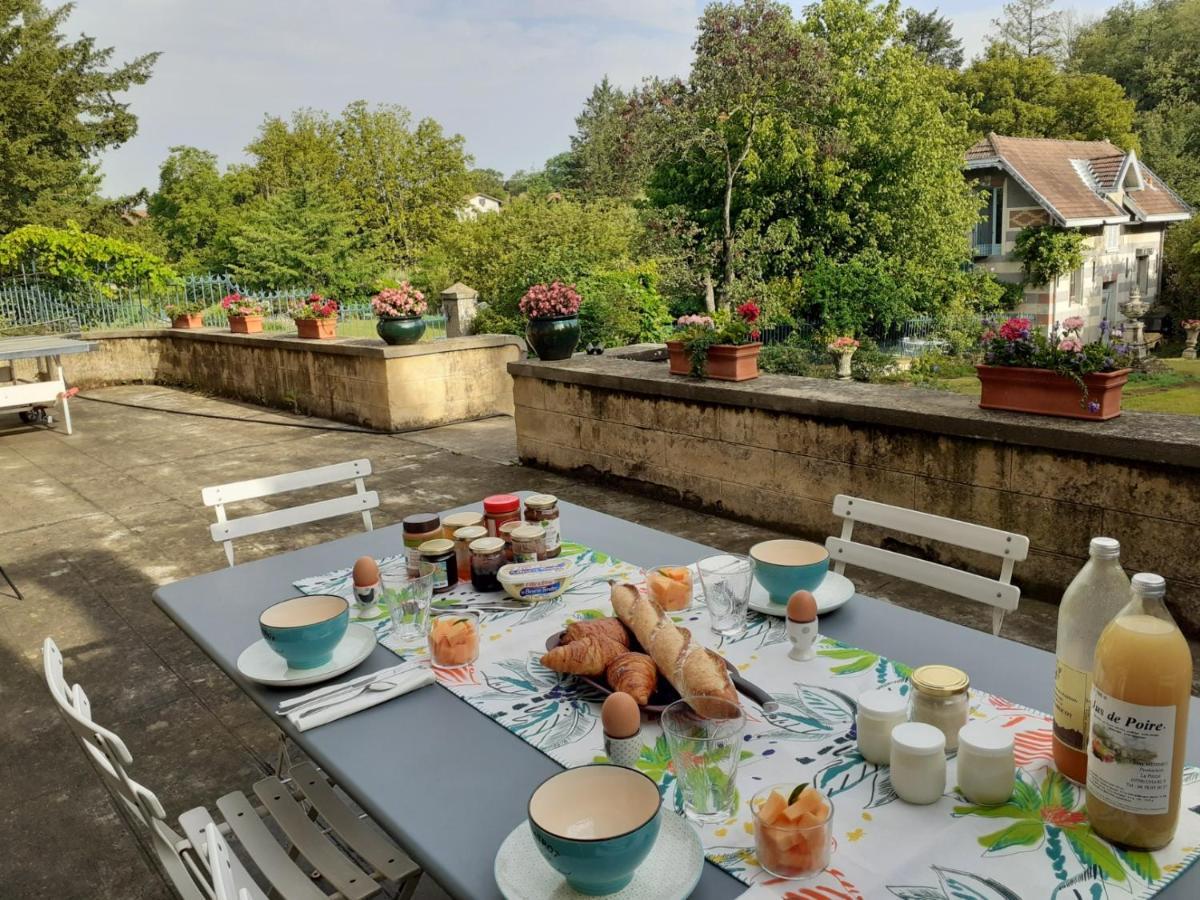 Bed and Breakfast La Fee Des Eaux Vernaison Exterior foto