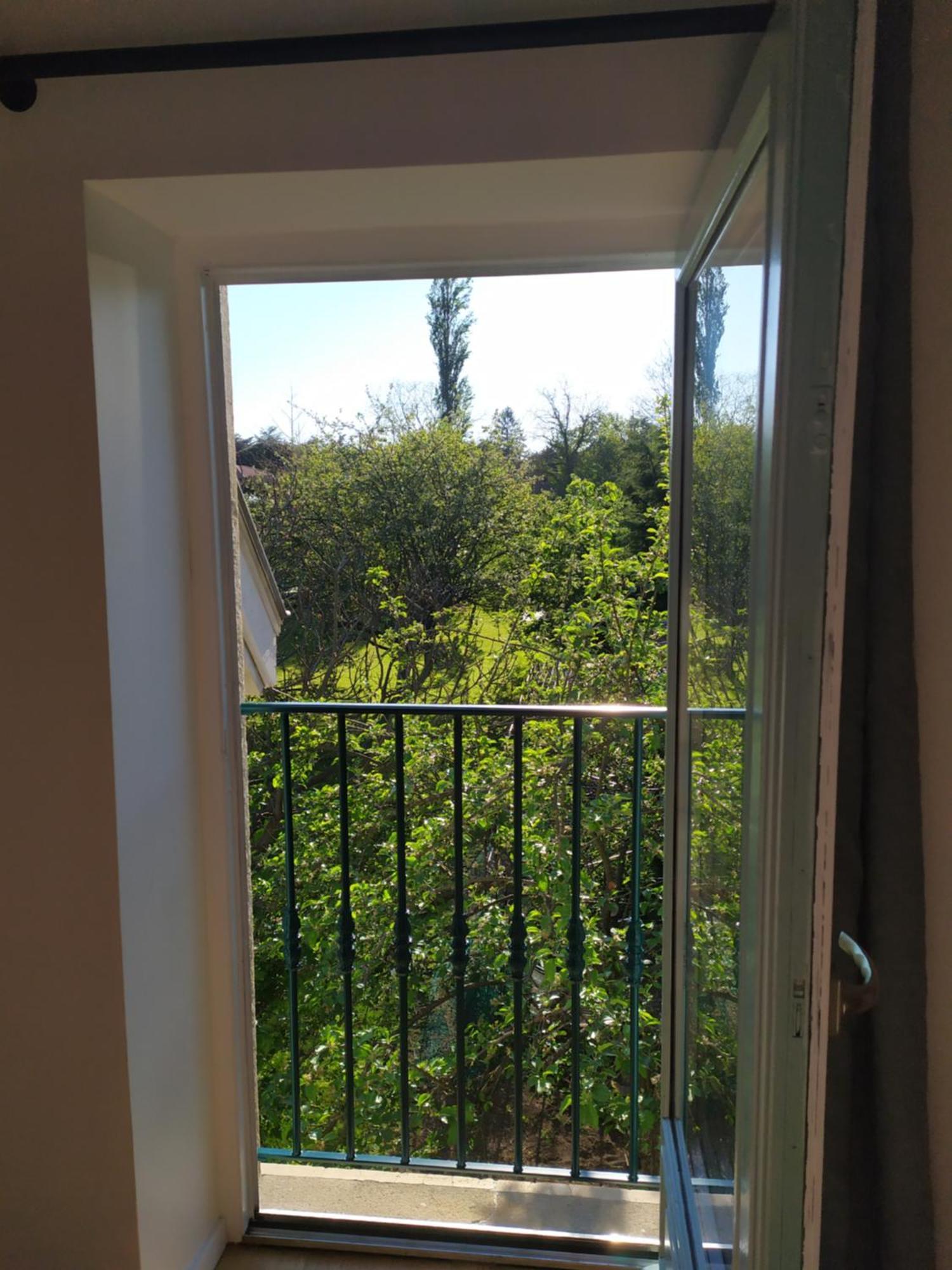 Bed and Breakfast La Fee Des Eaux Vernaison Exterior foto